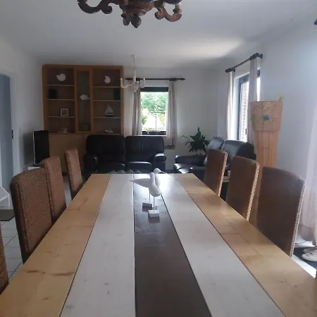 Lily's Place * ミデルケルケ