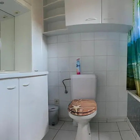 Lily's Place * Миделкерк